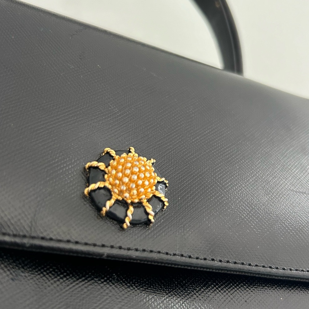 Vintage Bienan-Davis Black Handbag With Gold Clasp - Picture 2 of 12
